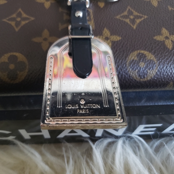 Louis Vuitton Metal Luggage Tag Key Chain - Picture 3 of 12